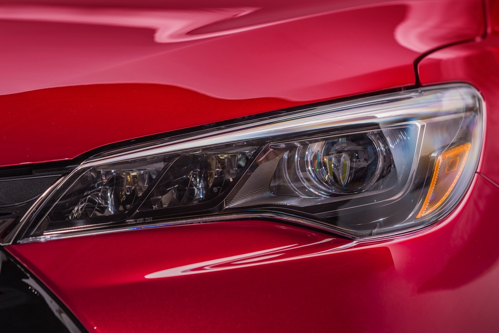 2016 Toyota Camry exterior EDETAIL