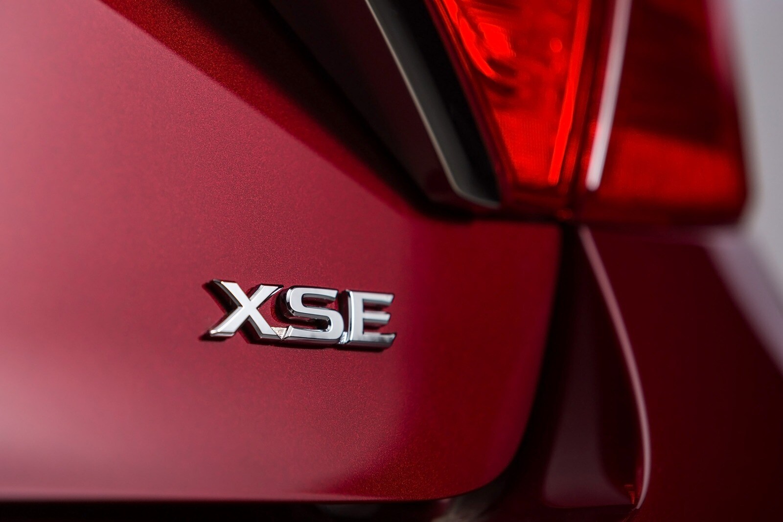 2016 Toyota Camry exterior RBDG