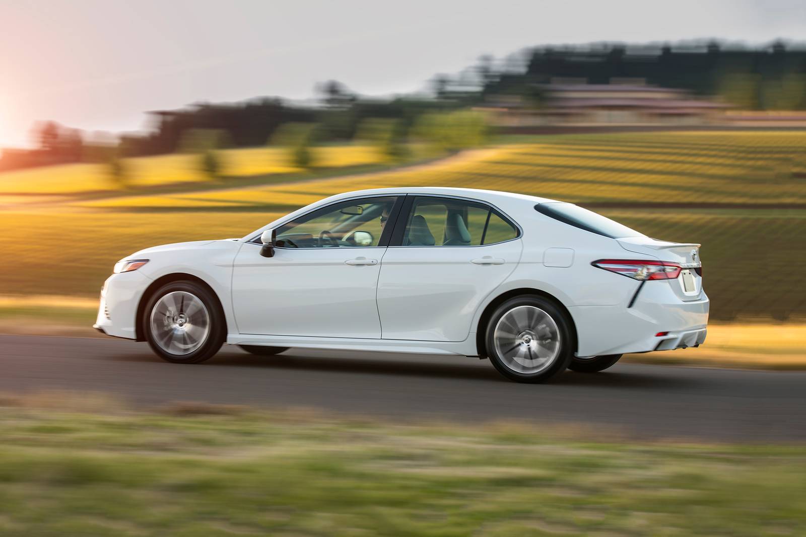 2018 Toyota Camry exterior S