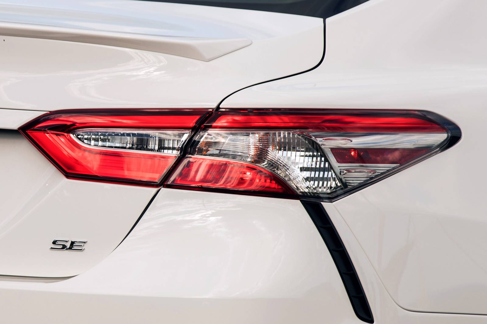 2018 Toyota Camry exterior RBDG