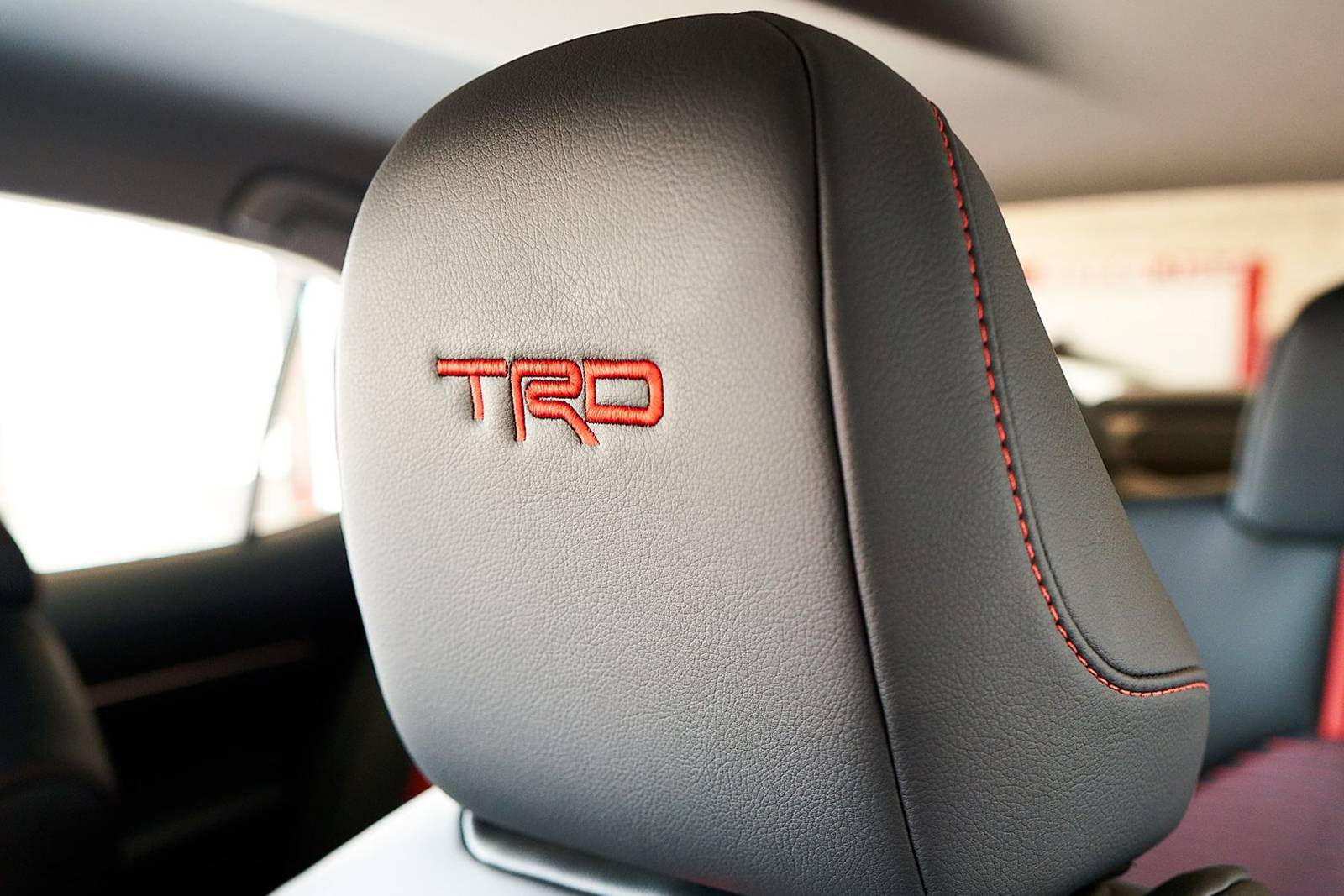 2020 Toyota Camry Hybrid interior DETAIL