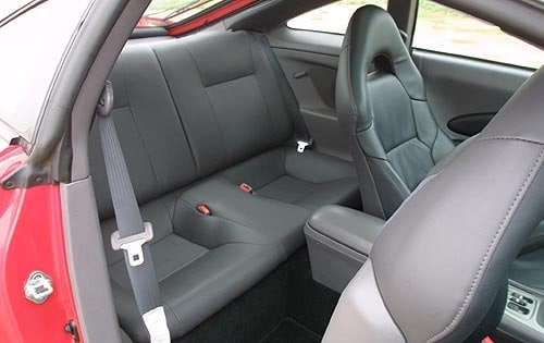2001 Toyota Celica interior RI