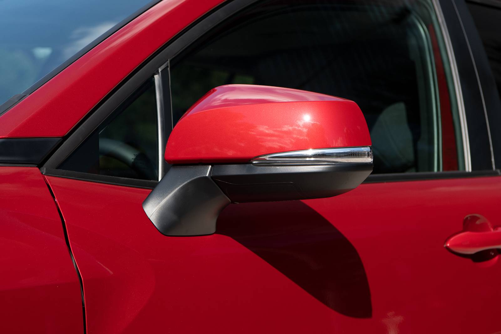 2022 Toyota Corolla Cross — OEM photo 4