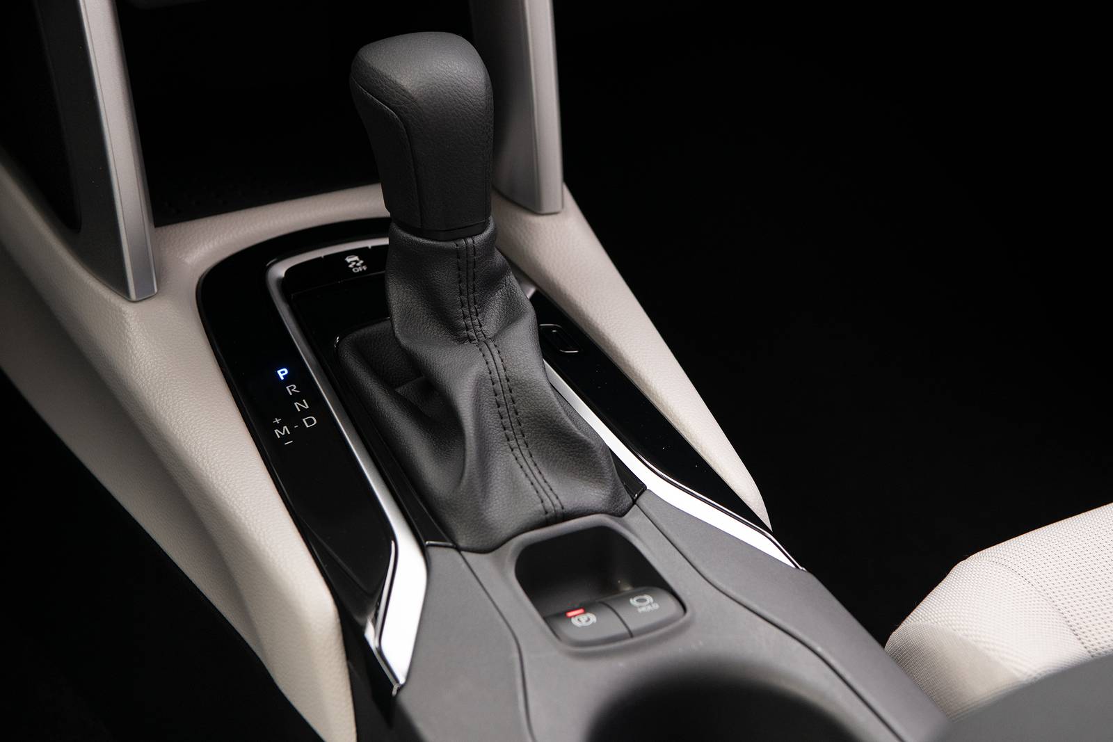 2025 Toyota Corolla interior SHF