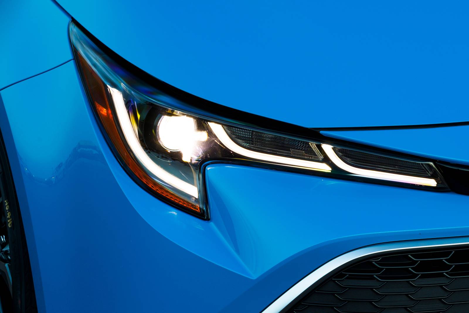 2020 Toyota Corolla exterior EDETAIL