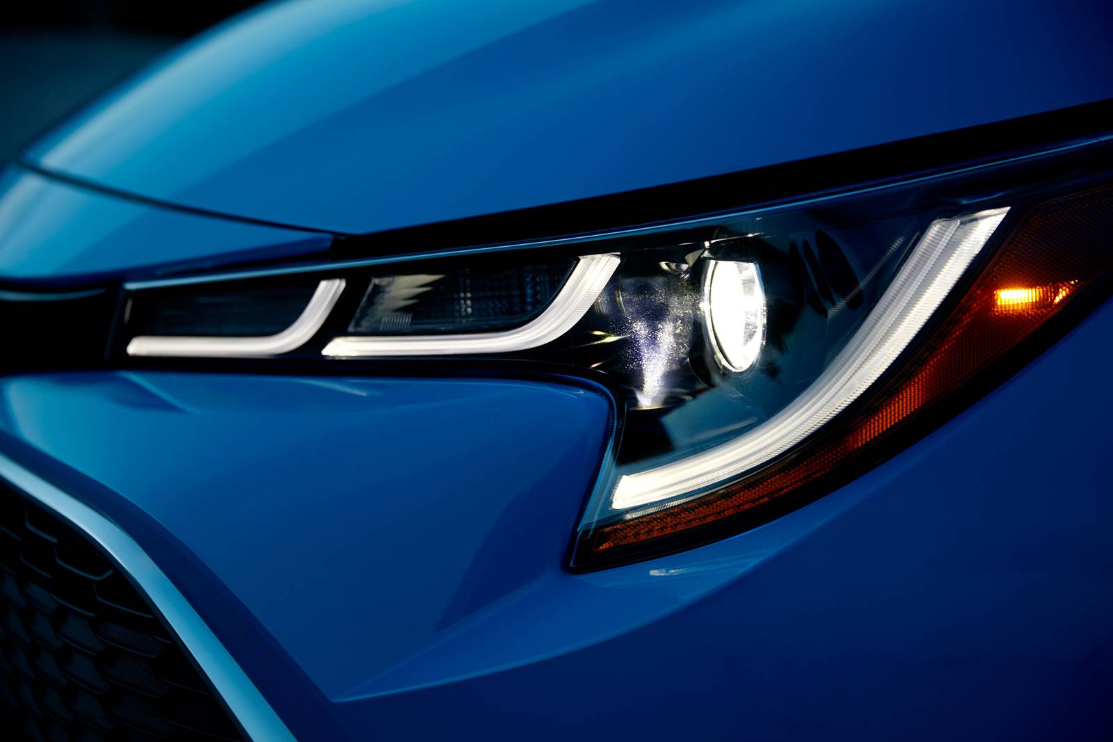 2021 Toyota Corolla exterior EDETAIL