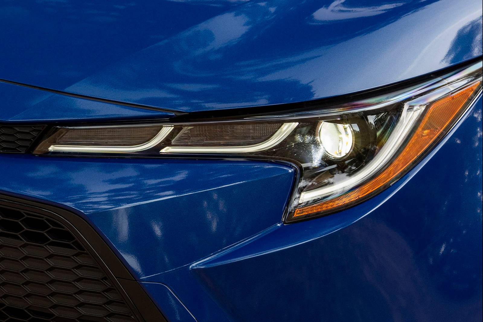2020 Toyota Corolla exterior EDETAIL