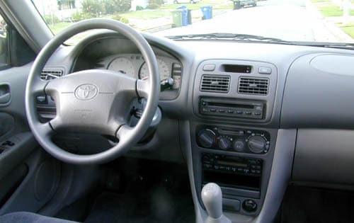 2000 Toyota Corolla interior I