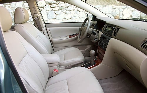 2005 Toyota Corolla interior I