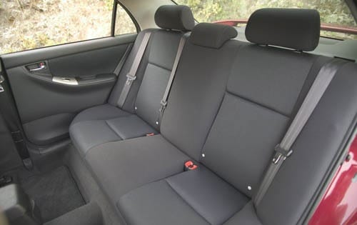 2005 Toyota Corolla interior RI