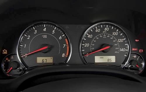 2011 Toyota Corolla interior G