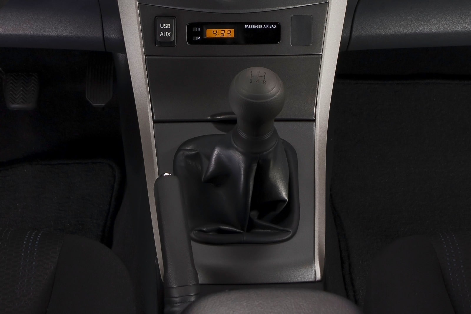 2012 Toyota Corolla interior SHF