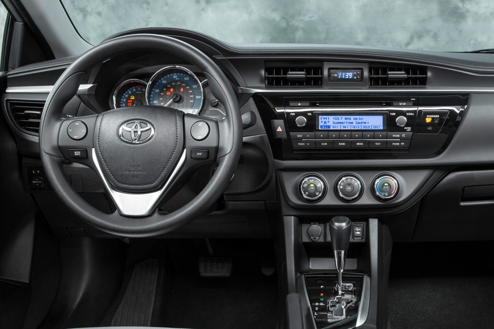 2016 Toyota Corolla interior D