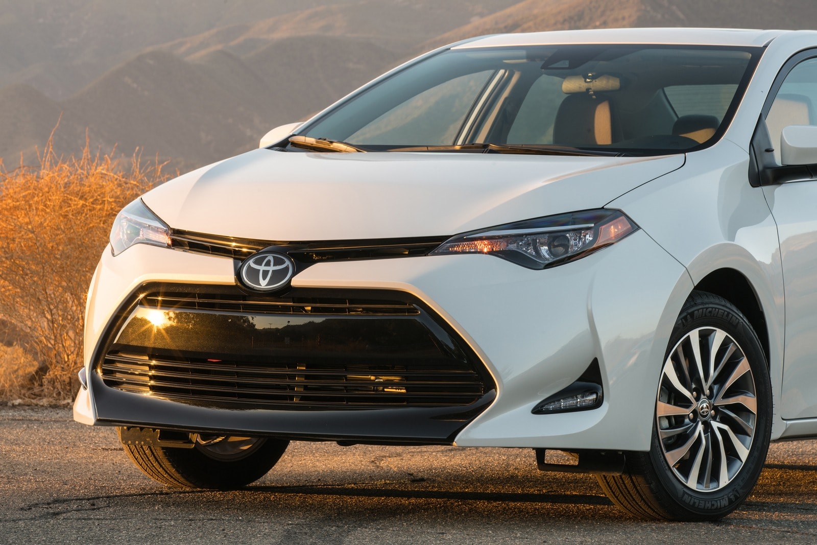 2017 Toyota Corolla exterior FBDG