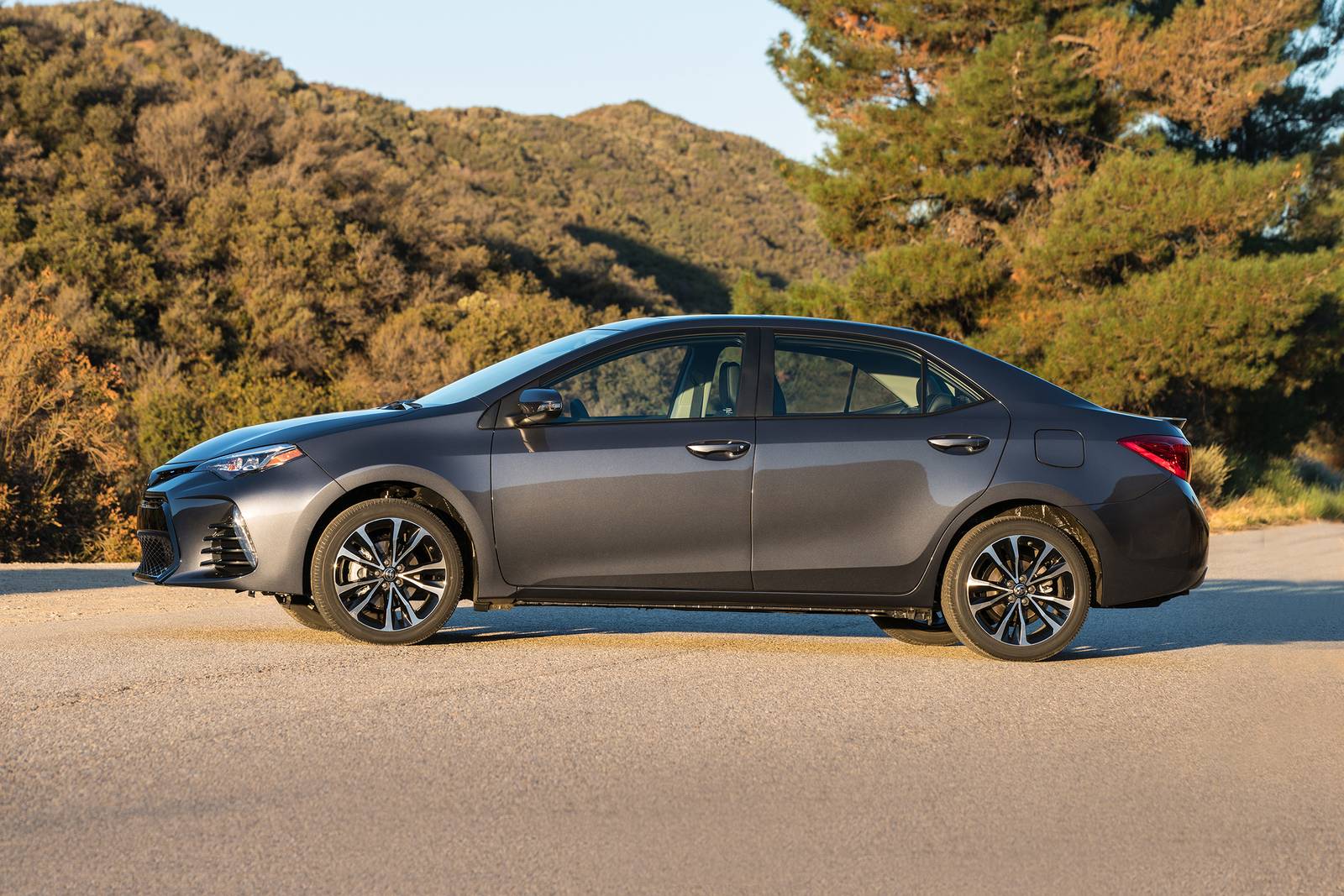2018 Toyota Corolla exterior S