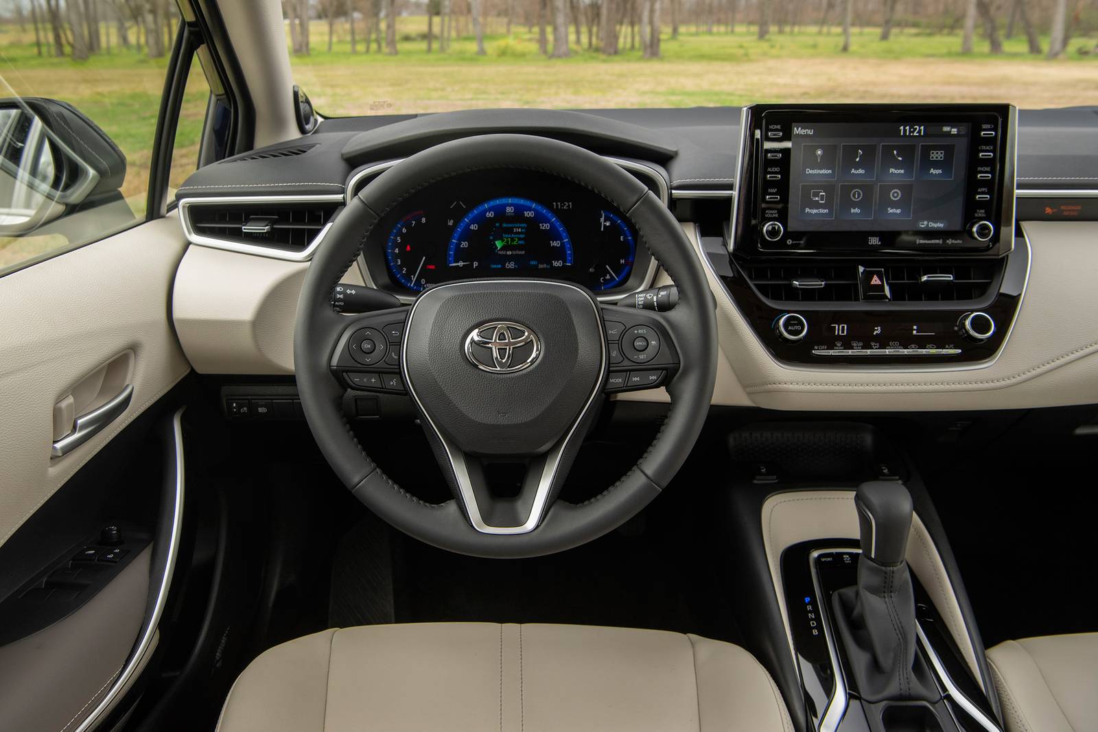 2020 Toyota Corolla interior SWD