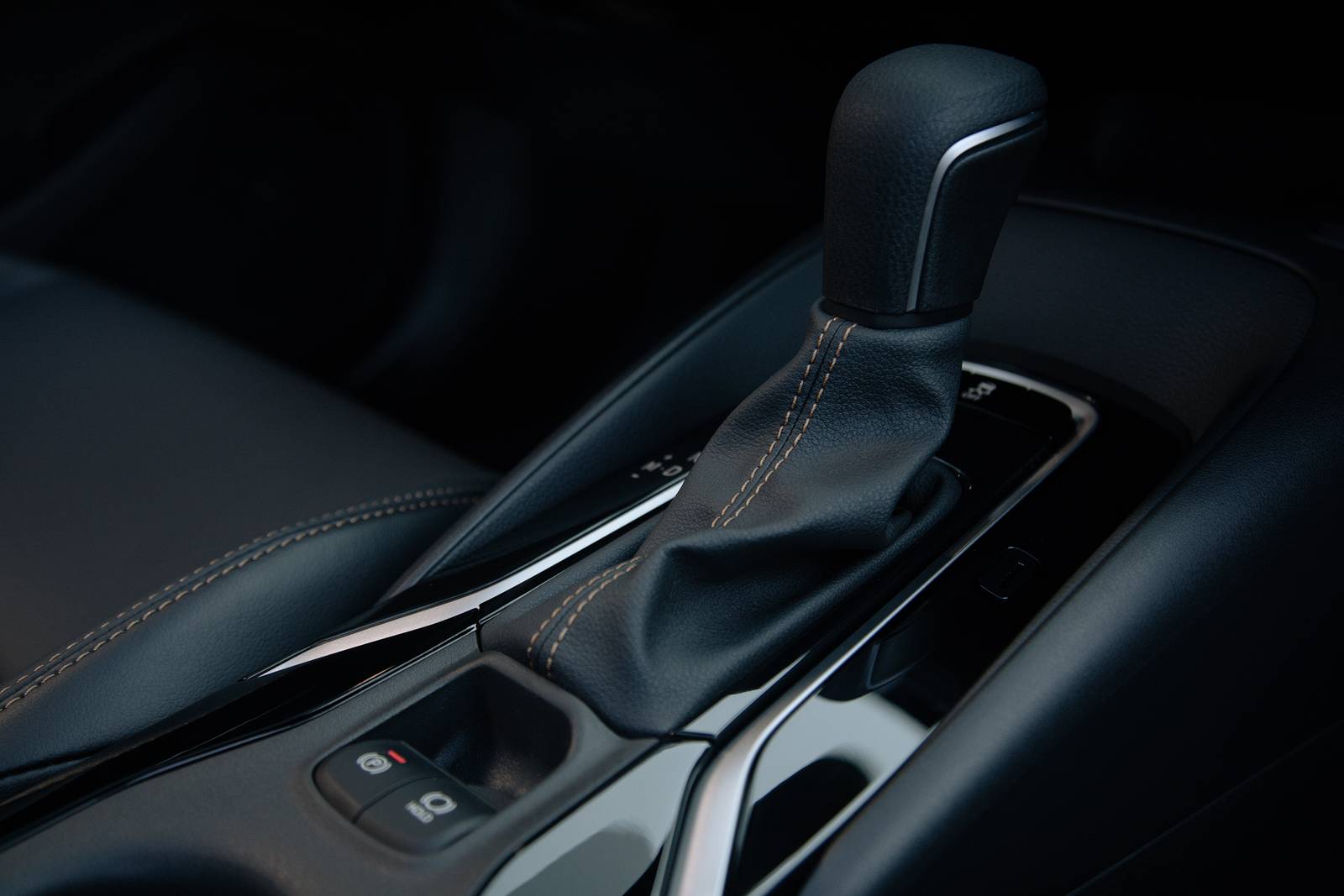 2021 Toyota Corolla interior SHF