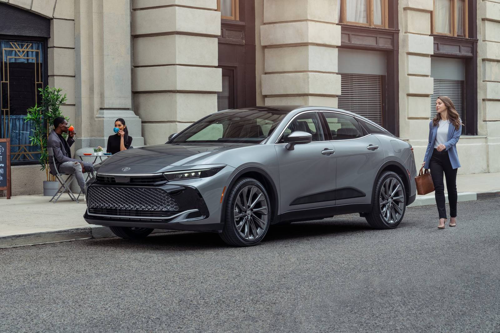 2023 Toyota Crown exterior LIFE1