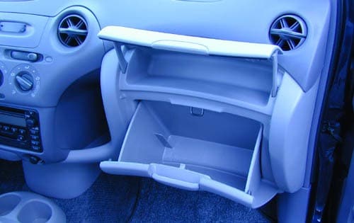 2000 Toyota ECHO interior DETAIL