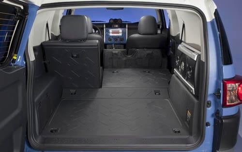 2011 Toyota FJ Cruiser interior CARGO