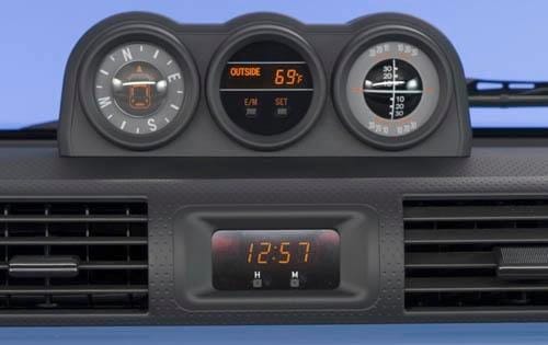 2012 Toyota FJ Cruiser interior CC