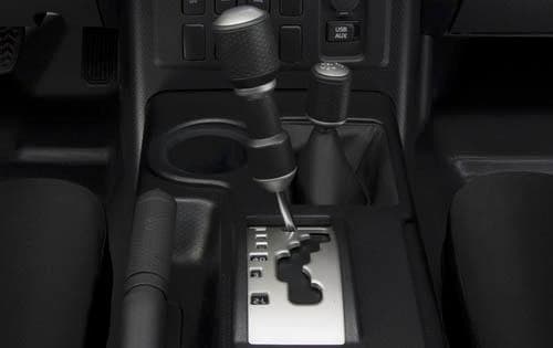 2012 Toyota FJ Cruiser interior CC