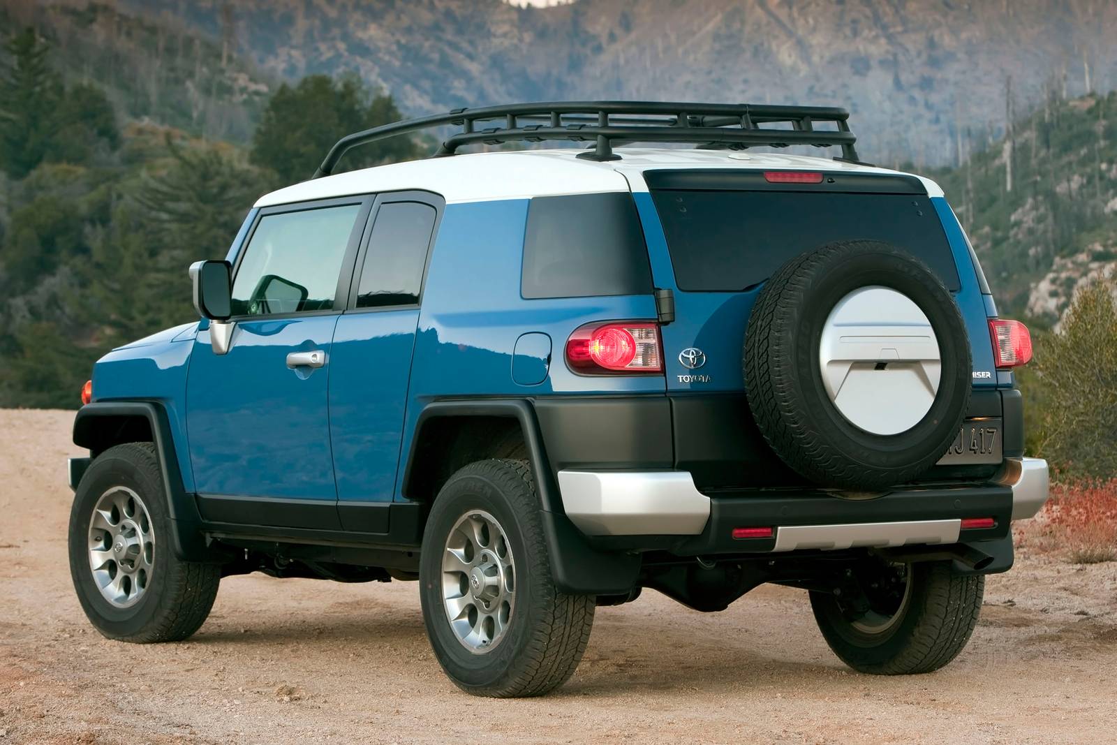 2013 Toyota FJ Cruiser exterior F