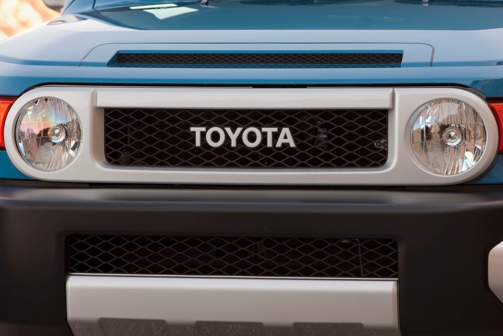 2013 Toyota FJ Cruiser exterior FBDG