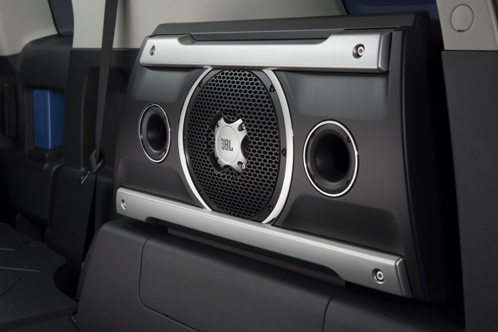 2013 Toyota FJ Cruiser interior DETAIL