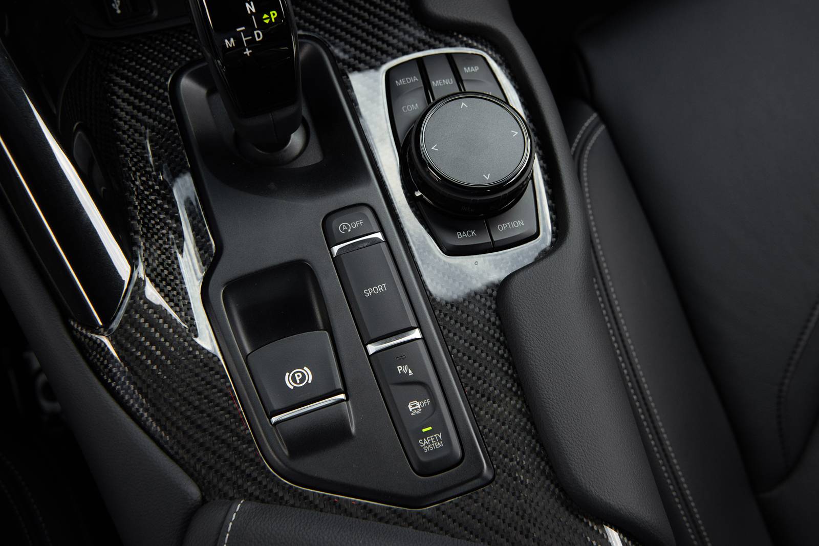 2020 Toyota GR Supra interior AUXCTRL