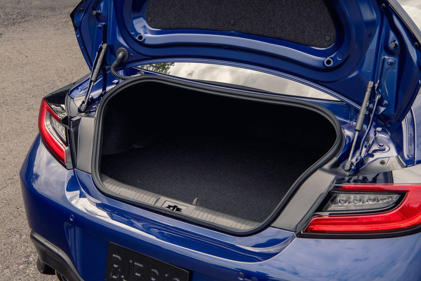 2024 Toyota GR86 interior CARGO