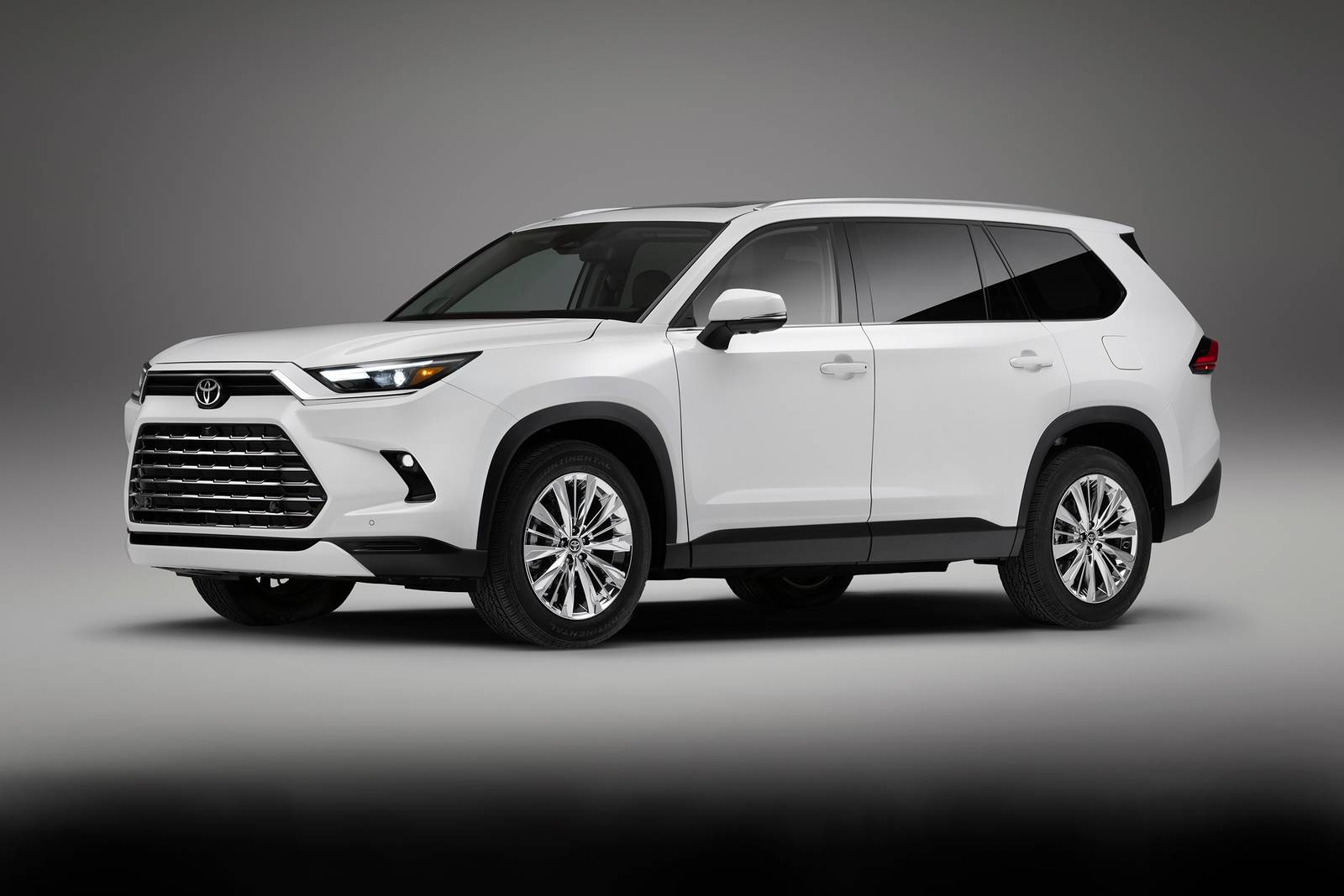 2025 Toyota Grand Highlander Platinum 4dr SUV Exterior Shown