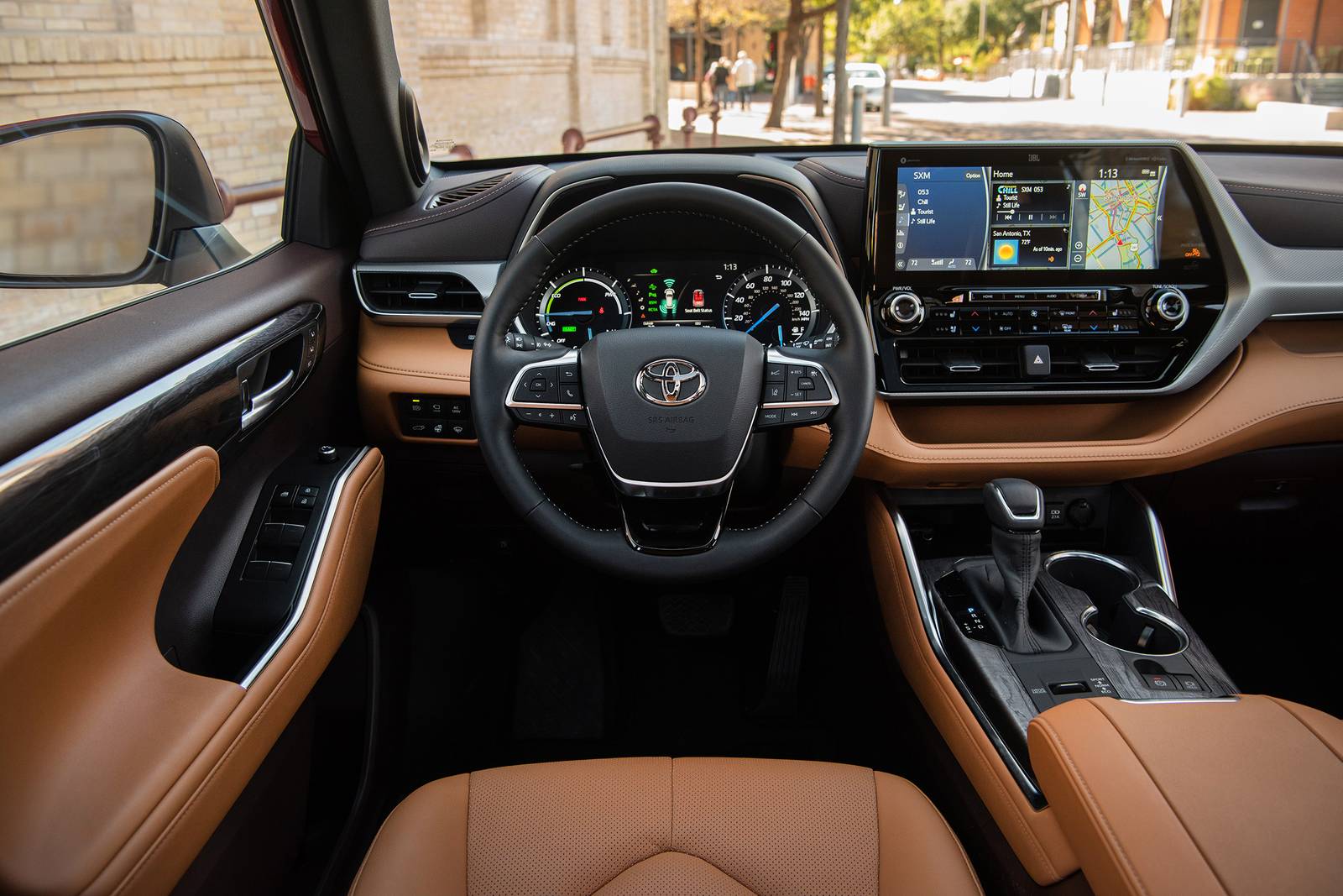 2020 Toyota Highlander interior SWD