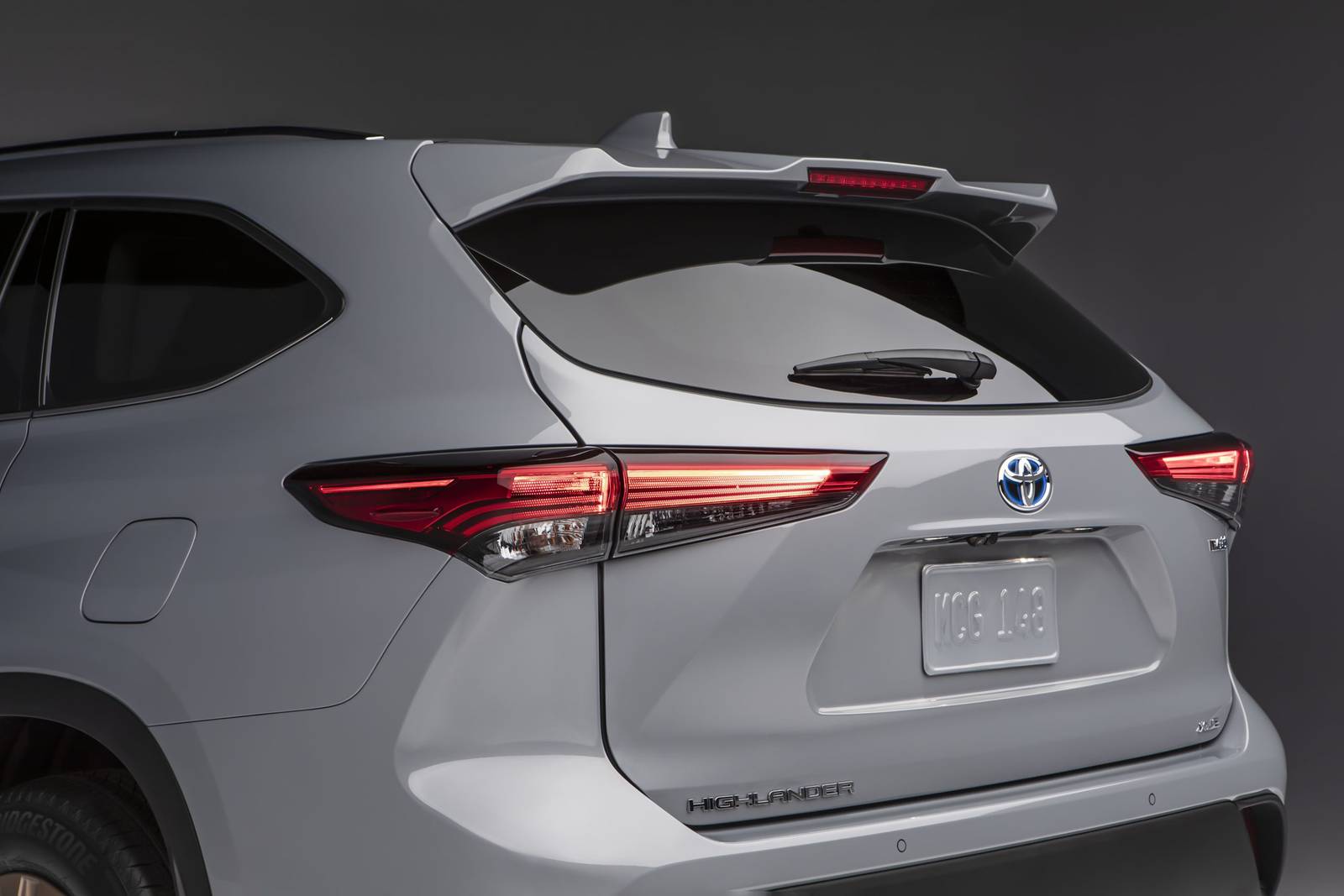 2022 Toyota Highlander exterior EDETAIL