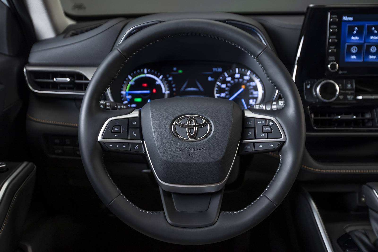 2022 Toyota Highlander interior SWD