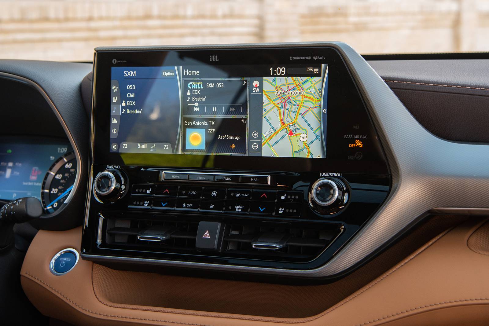 2022 Toyota Highlander front safety CC