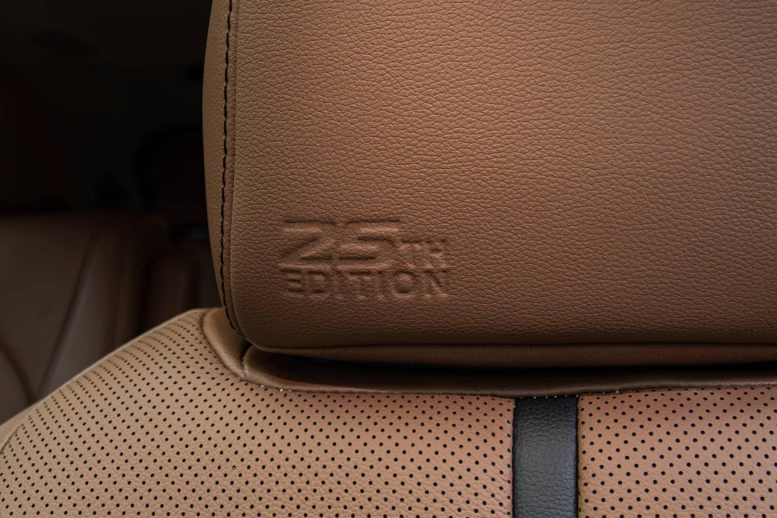 2025 Toyota Highlander interior DETAIL