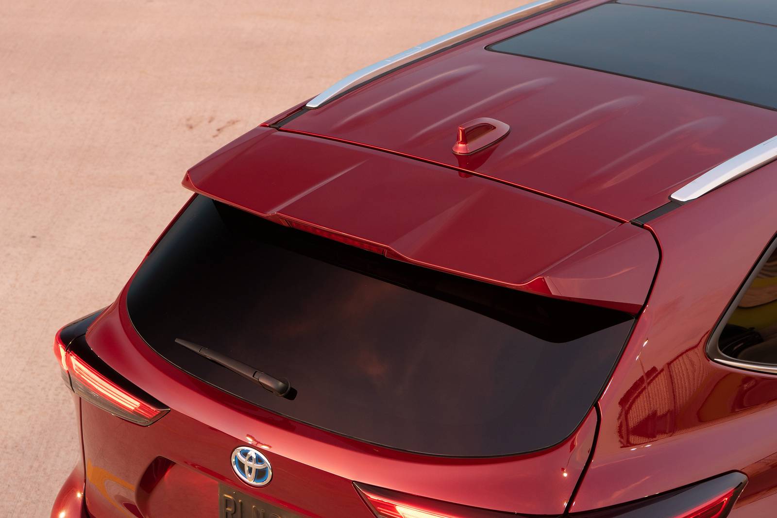 2025 Toyota Highlander exterior EDETAIL