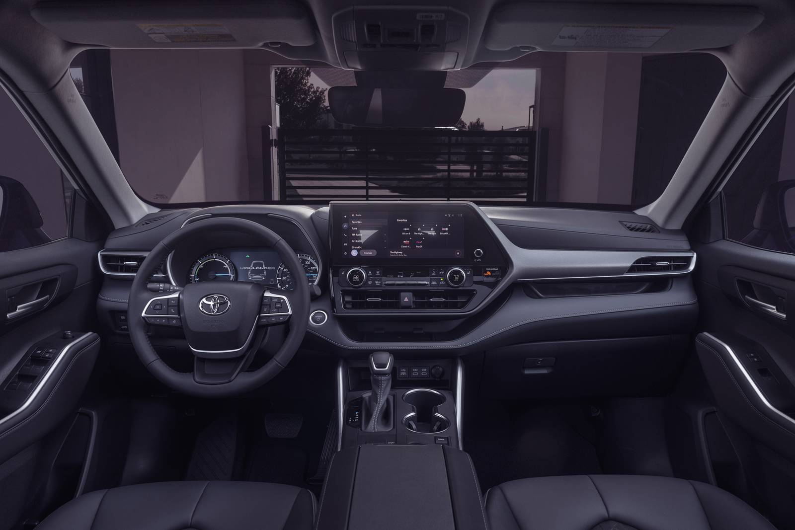 2025 Toyota Highlander front safety D