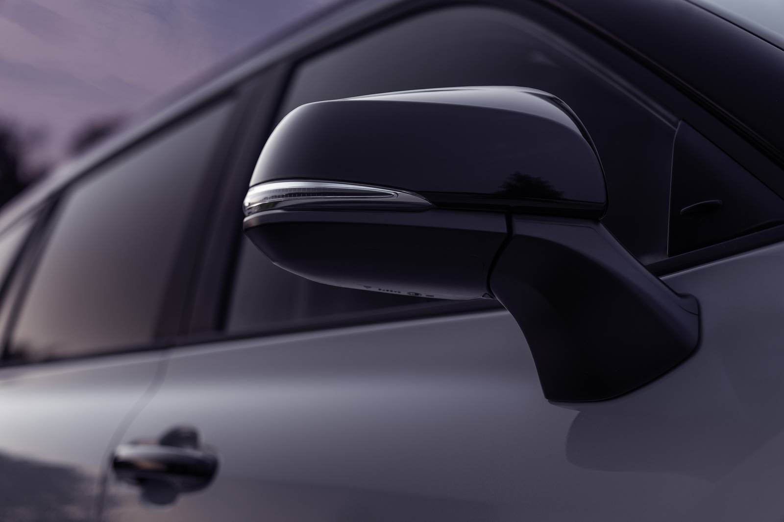 2025 Toyota Highlander exterior EDETAIL