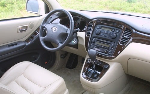 2001 Toyota Highlander interior I