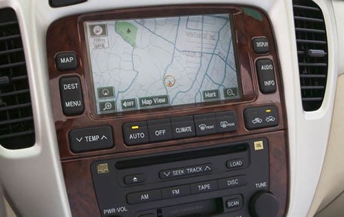 2003 Toyota Highlander interior CC