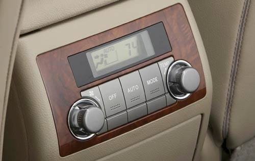 2012 Toyota Highlander front safety DETAIL