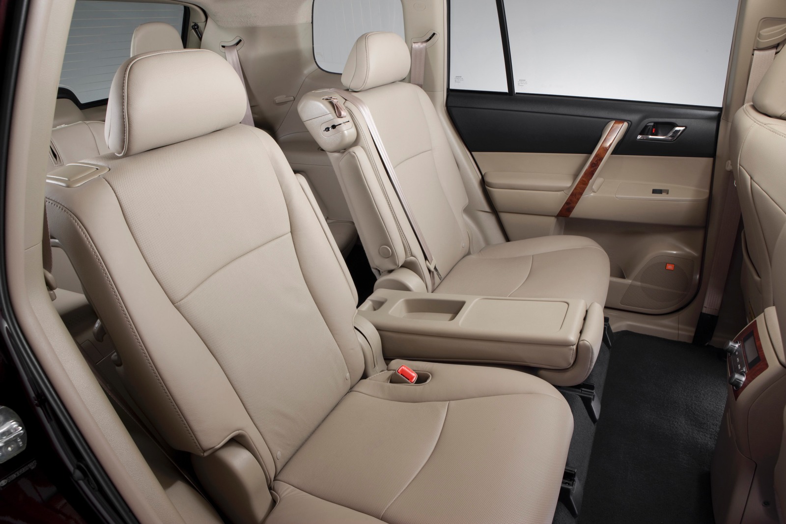 2013 Toyota Highlander interior I