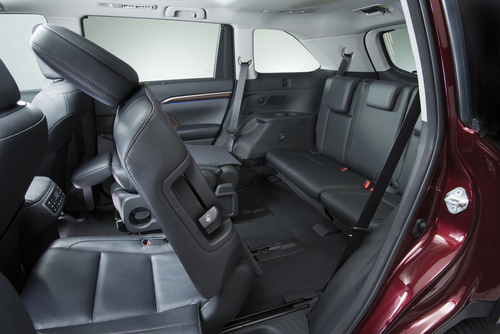 2015 Toyota Highlander interior RI