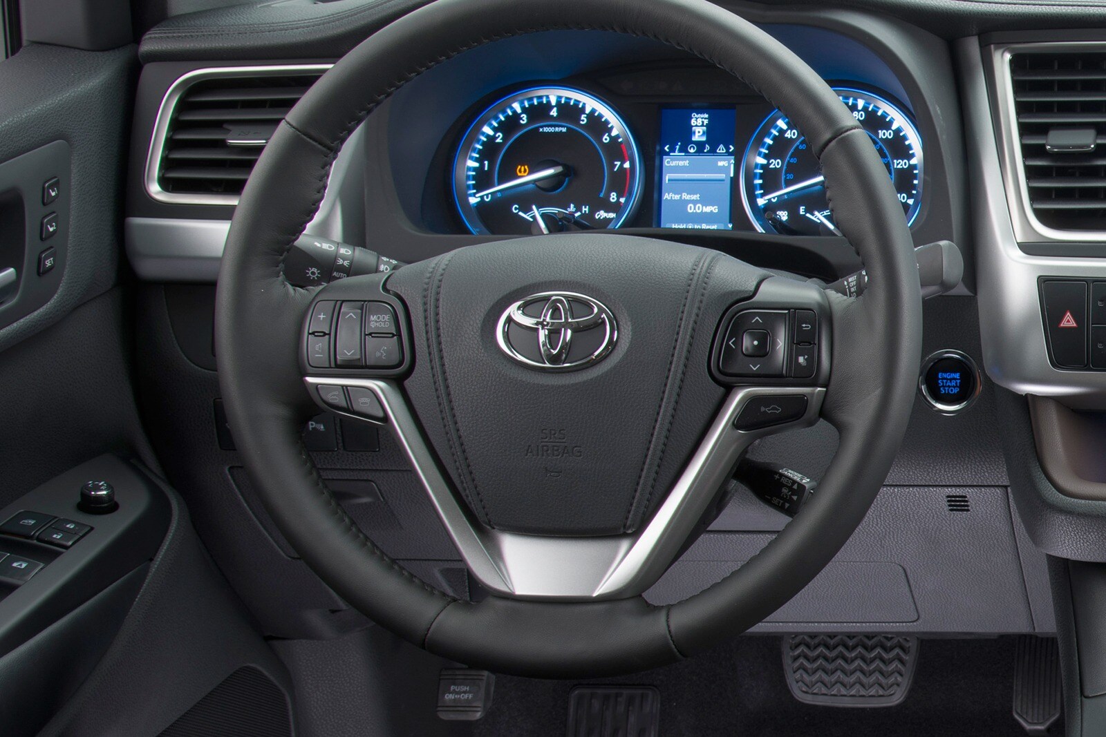 2015 Toyota Highlander interior SWD