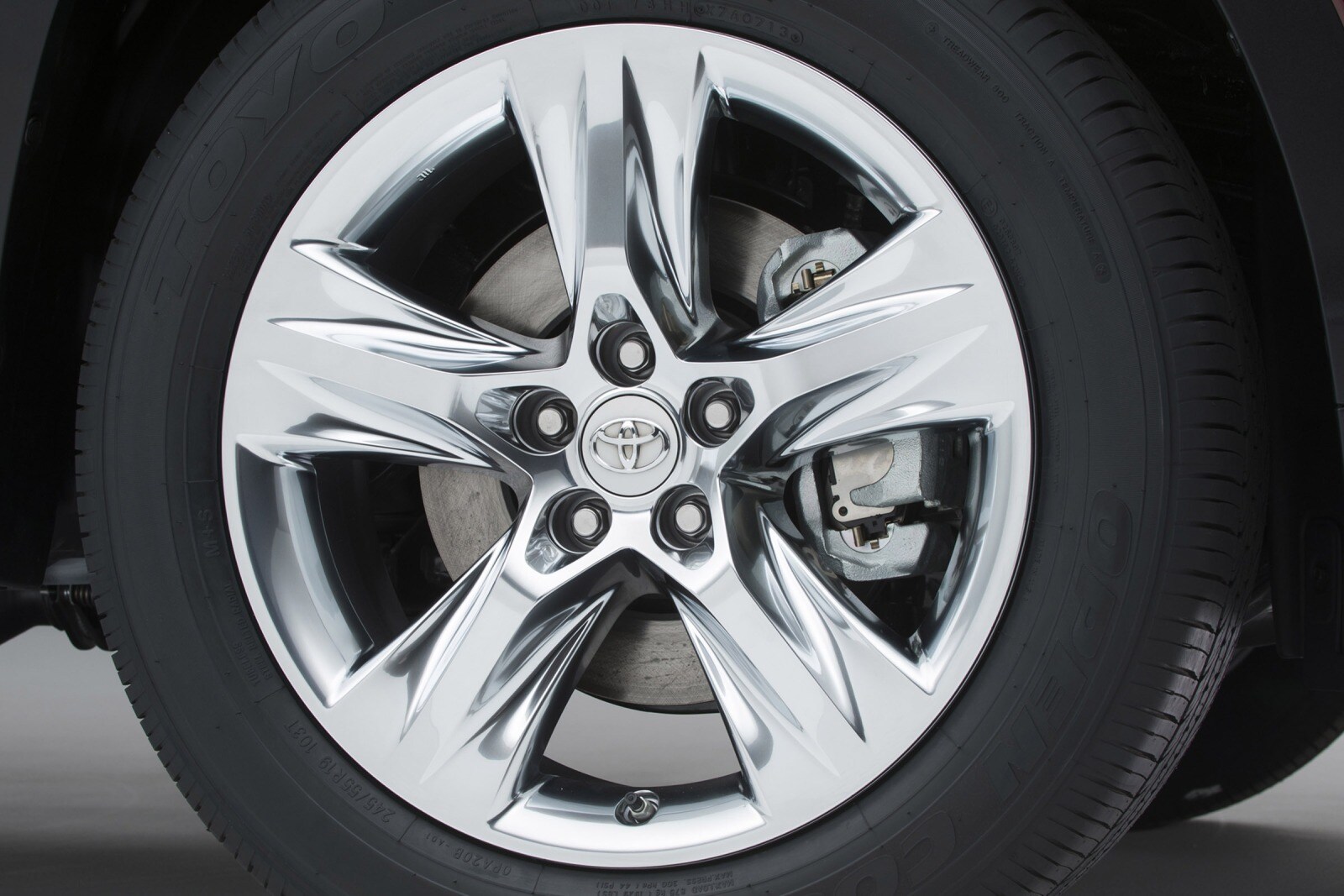 2016 Toyota Highlander — OEM photo 3