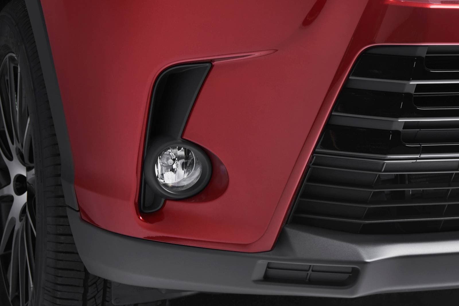 2017 Toyota Highlander exterior FOG