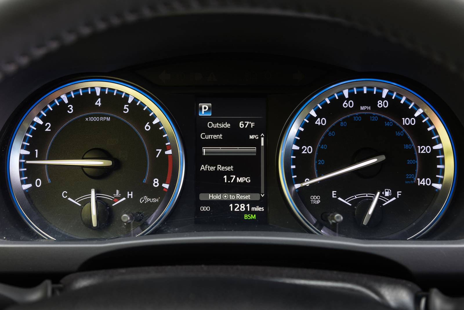 2017 Toyota Highlander interior G