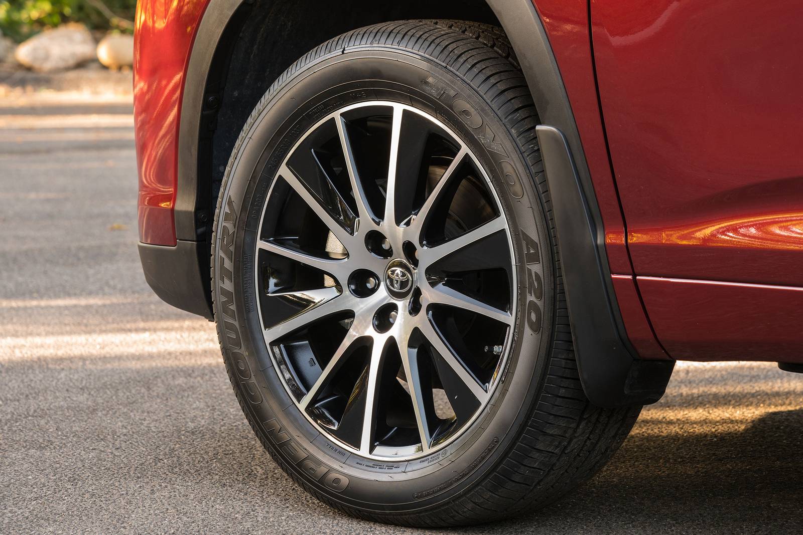 2017 Toyota Highlander exterior W